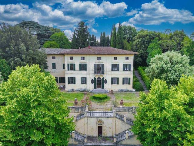 Villa in vendita a Siena SI