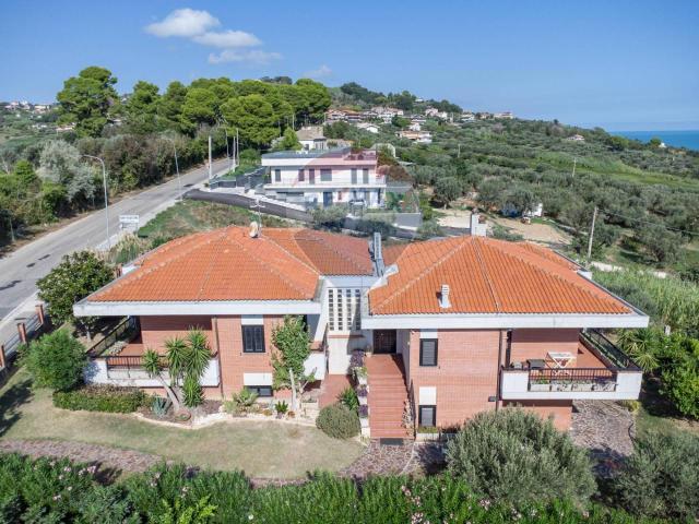 Villa in vendita a Silvi
