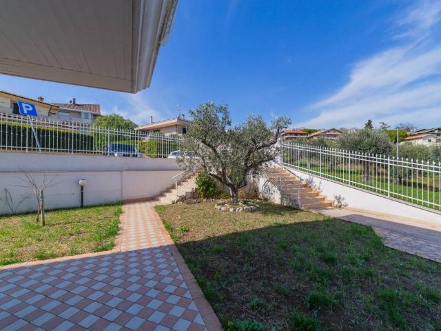 Villa in vendita a Silvi TE