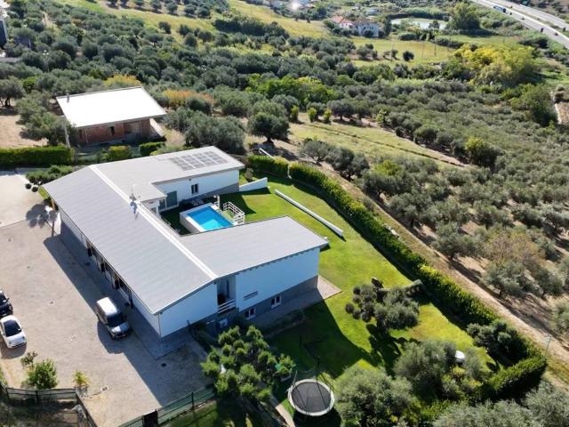 Villa in vendita a Silvi TE