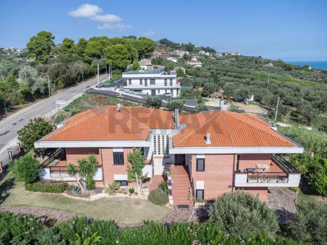 Villa in vendita a Silvi TE
