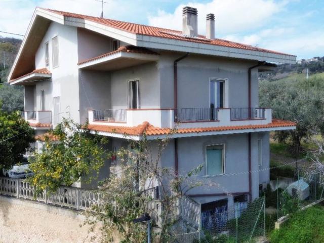 Villa in vendita a Silvi TE