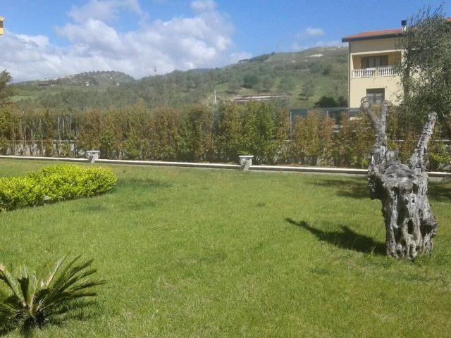 Villa in vendita a Simeri Crichi CZ