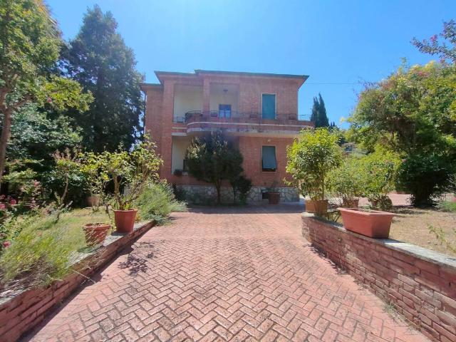 Villa in vendita a Sinalunga SI