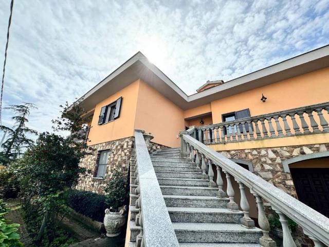 Villa in vendita a Sindia NU