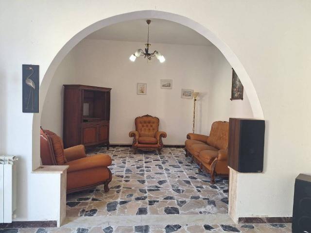 Villa in vendita a Sindia NU