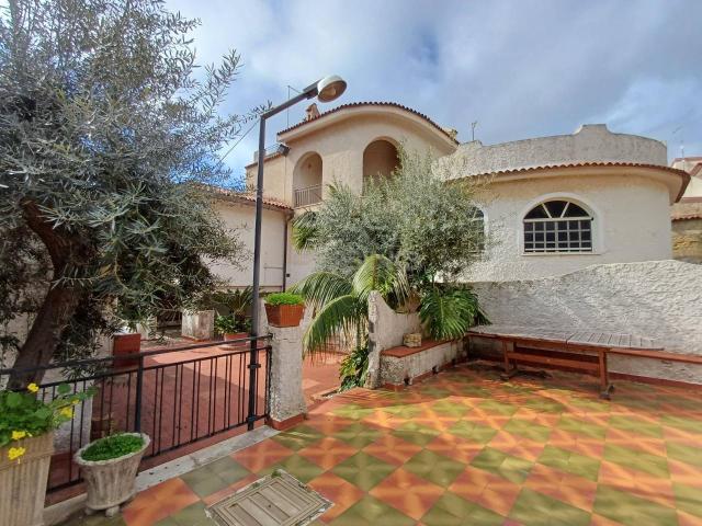 Villa in vendita a Siracusa