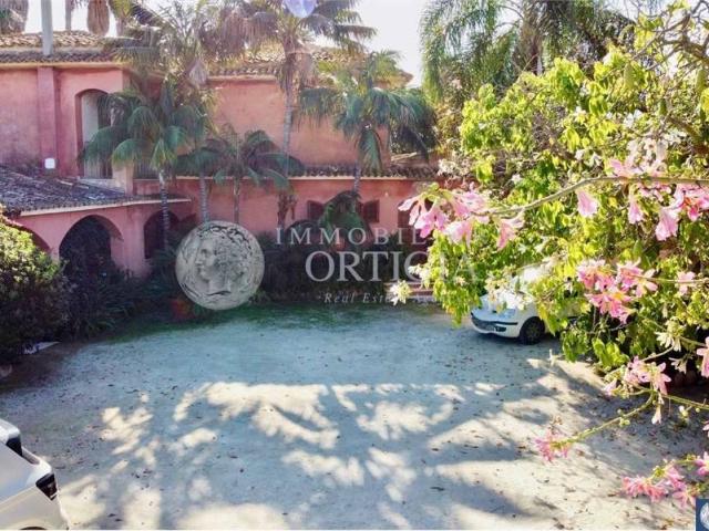 Villa in vendita a Siracusa SR