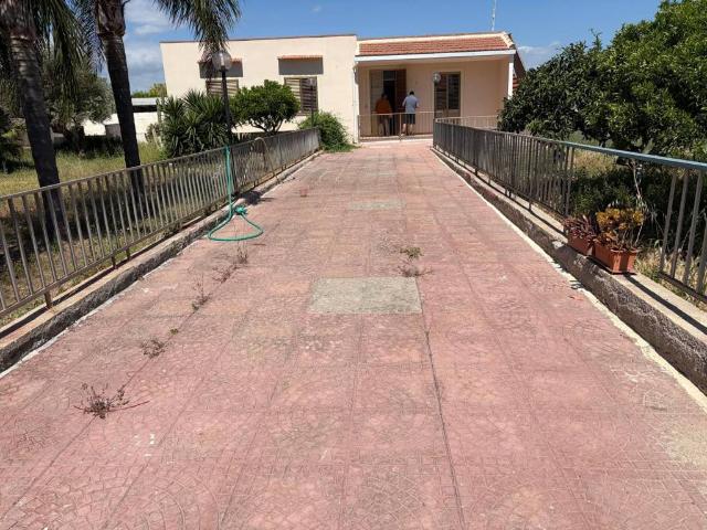Villa in vendita a Siracusa SR