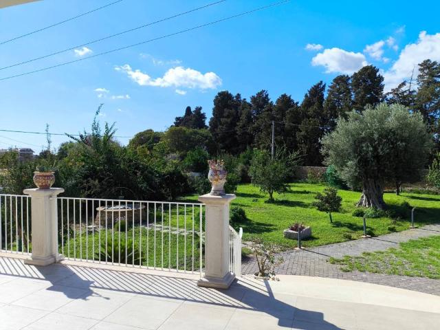 Villa in vendita a Siracusa SR