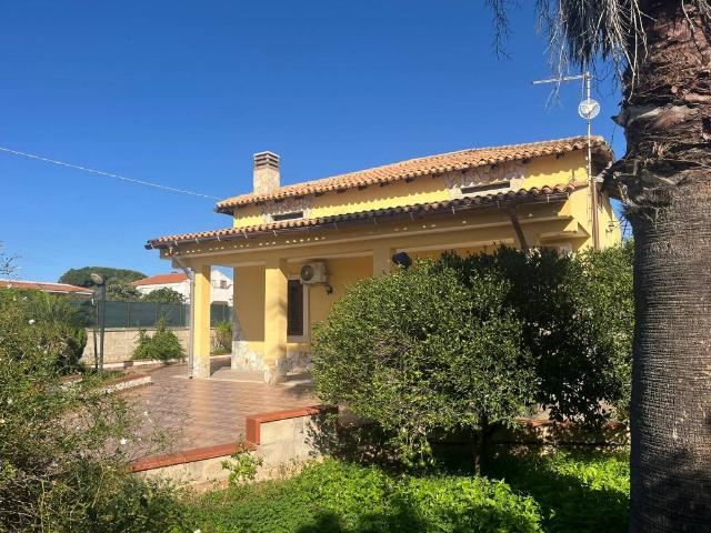 Villa in vendita a Siracusa SR