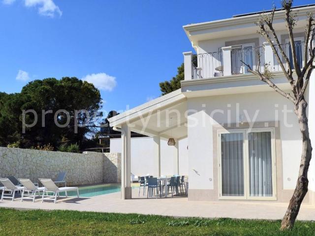 Villa in vendita a Siracusa SR