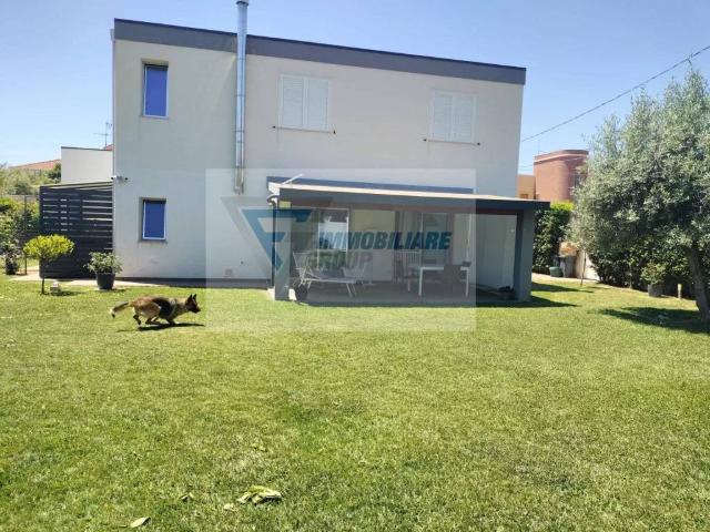 Villa in vendita a Siracusa SR