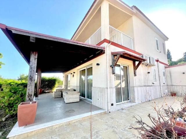 Villa in vendita a Siracusa SR