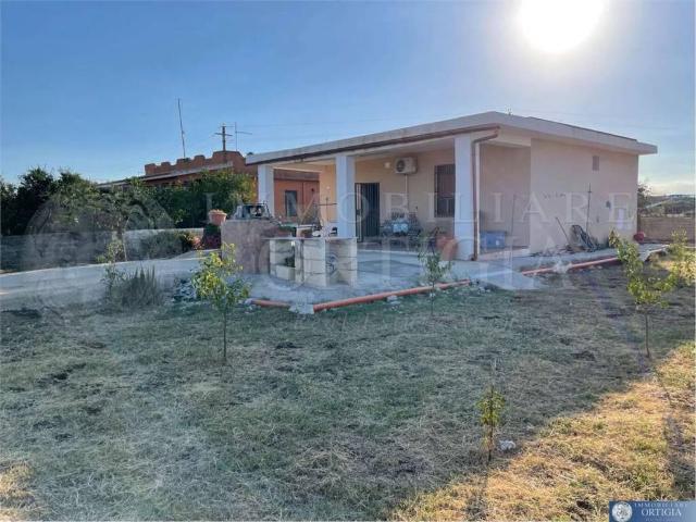 Villa in vendita a Siracusa SR