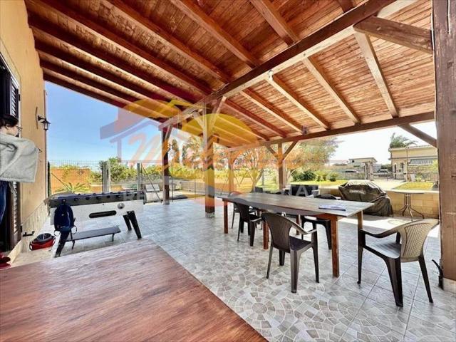 Villa in vendita a Siracusa SR