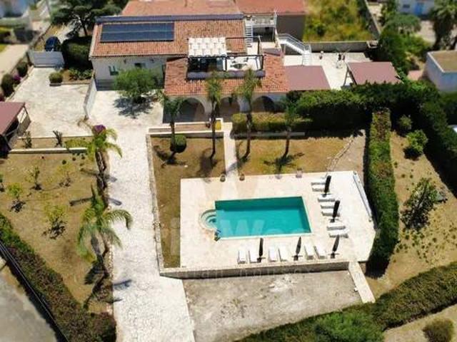 Villa in vendita a Siracusa SR