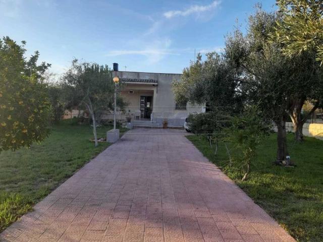Villa in vendita a Siracusa SR