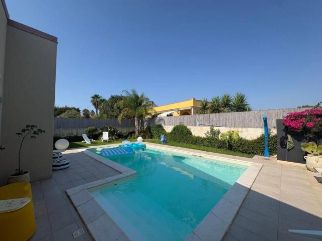 Villa in vendita a Siracusa SR