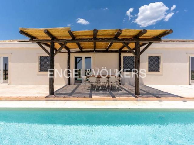 Villa in vendita a Siracusa SR