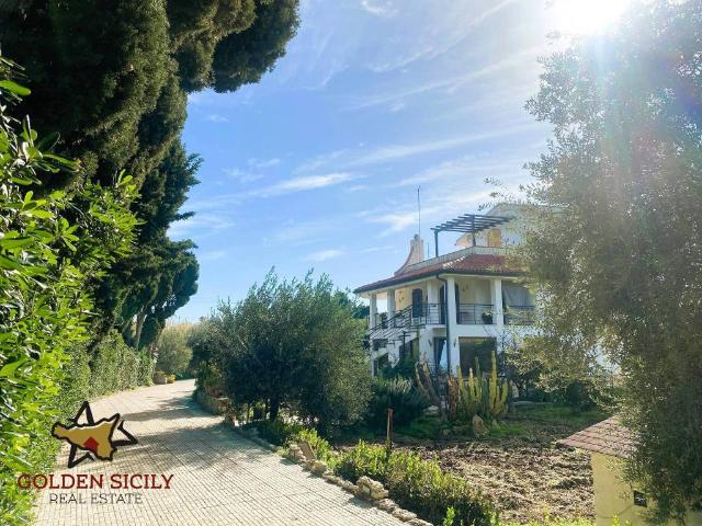 Villa in vendita a Siracusa SR