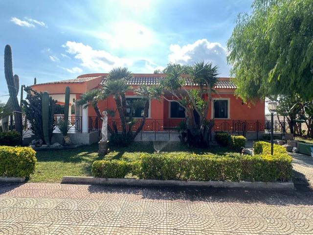 Villa in vendita a Siracusa SR