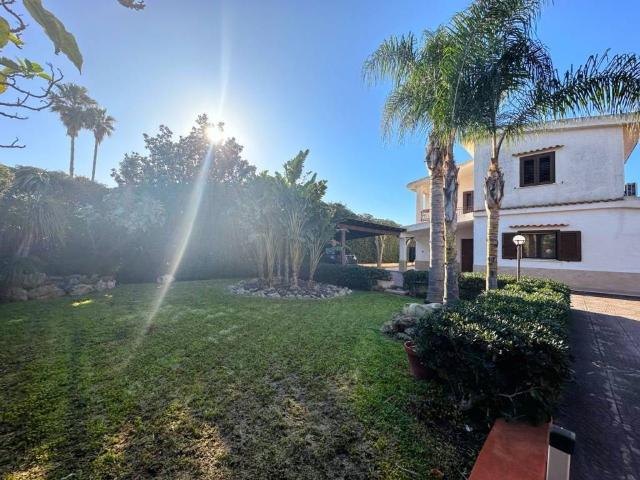 Villa in vendita a Siracusa SR