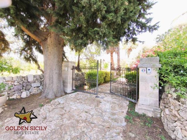 Villa in vendita a Siracusa SR
