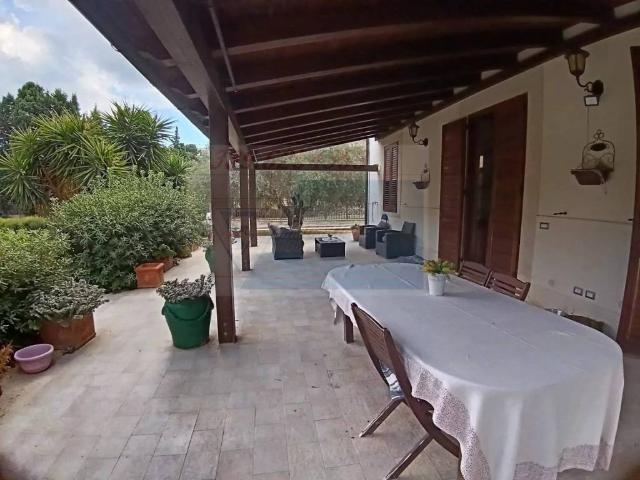 Villa in vendita a Siracusa SR