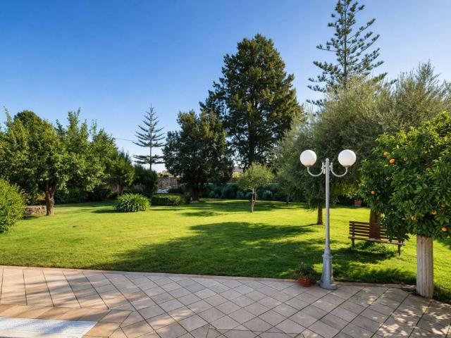 Villa in vendita a Siracusa SR