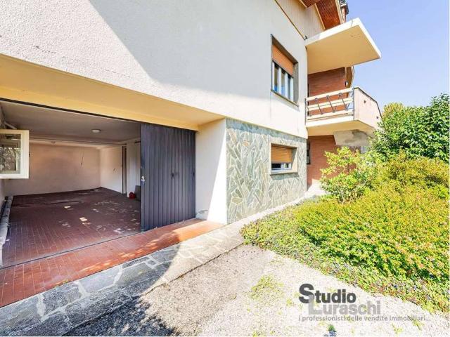 Villa in vendita a Sirone LC