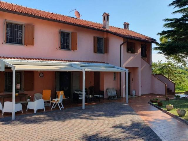 Villa in vendita a Sirolo AN