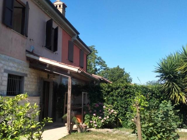 Villa in vendita a Sirolo AN