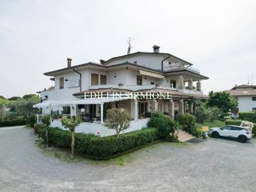 Villa in vendita a Sirmione BS