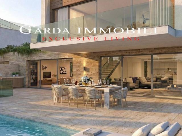 Villa in vendita a Sirmione BS