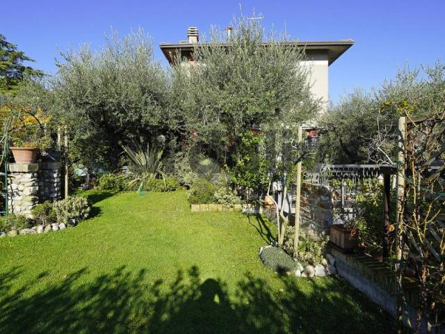 Villa in vendita a Sirmione BS