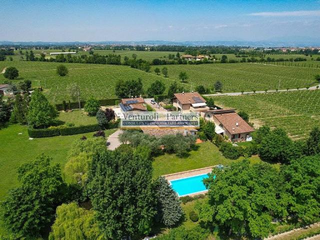 Villa in vendita a Sirmione BS