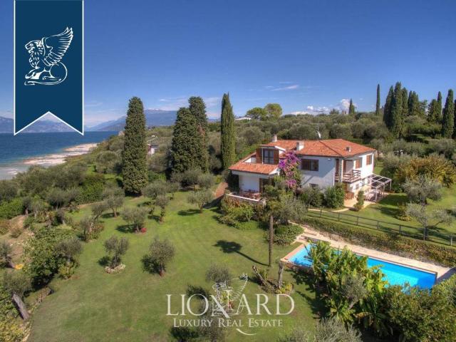 Villa in vendita a Sirmione BS
