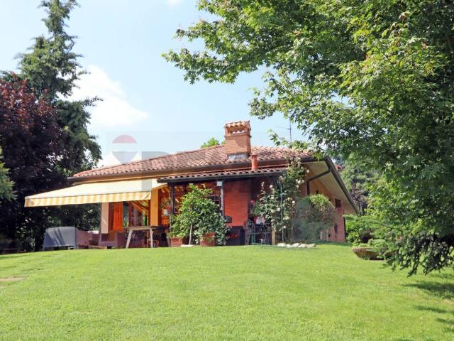 Villa in vendita a Sirtori LC