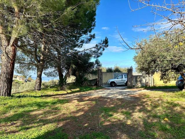 Villa in vendita a Spadafora ME
