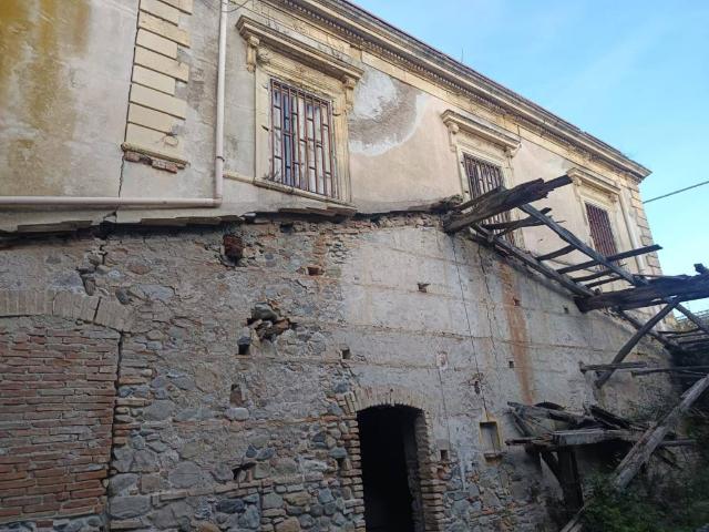 Villa in vendita a Spadafora ME