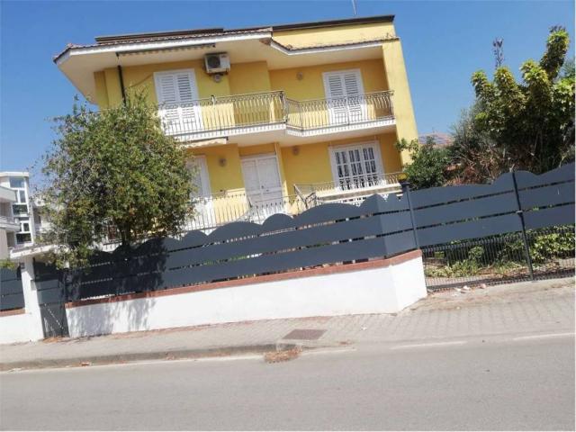Villa in vendita a Sparanise CE