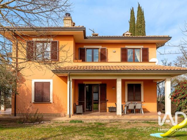 Villa in vendita a Spello PG