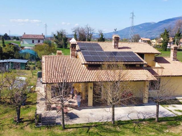 Villa in vendita a Spello PG