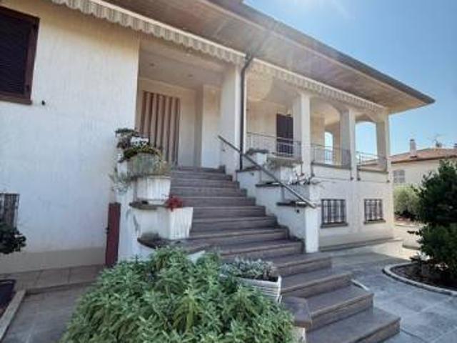 Villa in vendita a Spello PG