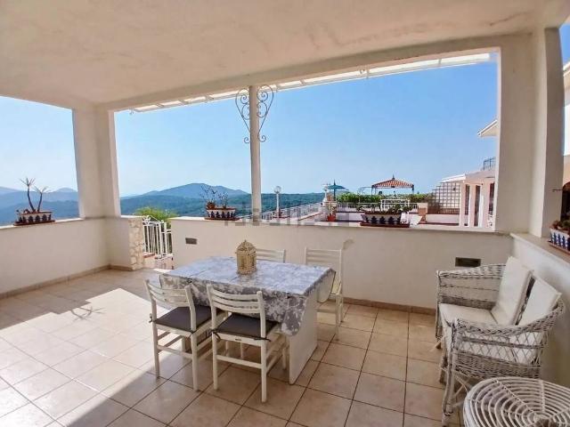 Villa in vendita a Sperlonga LT