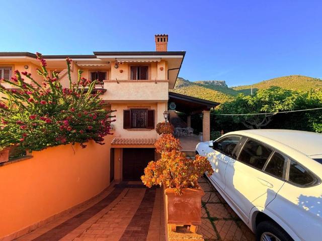 Villa in vendita a Sperlonga LT