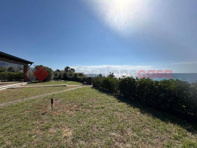 Villa in vendita a Sperlonga LT