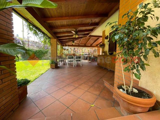 Villa in vendita a Sperlonga LT