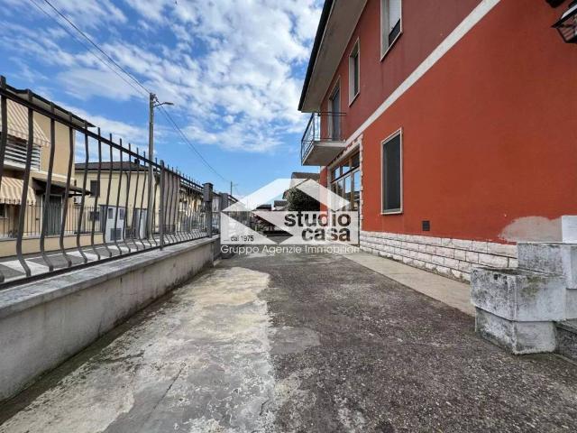 Villa in vendita a Spino d'Adda CR